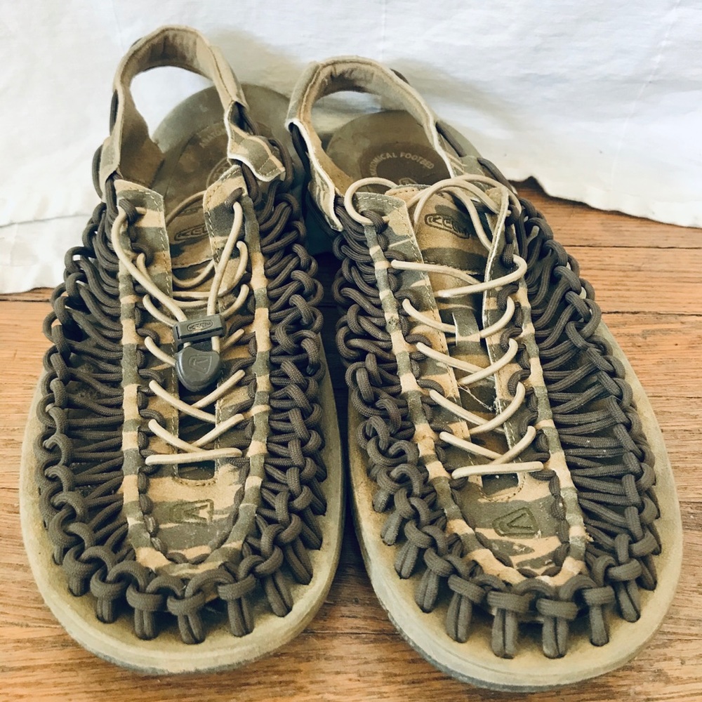 Men’s Women’s KEEN outdoor woven camo sandals
